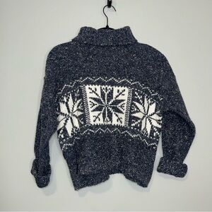 Boundary Waters Vintage Knit Sweater with‎ Snowflake Pattern
